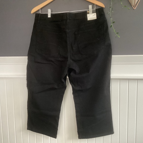 Lee Womens Relaxed Fit Capri Pant in Sz14 - Picture 4 of 7